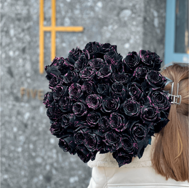 Чорні троянди